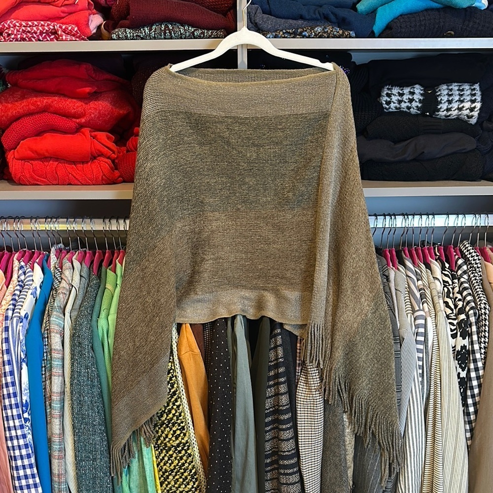 Unbranded brown/ gray wide neck sweater poncho size OS